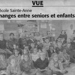 Echanges entre séniors et enfants à l'école de Vue